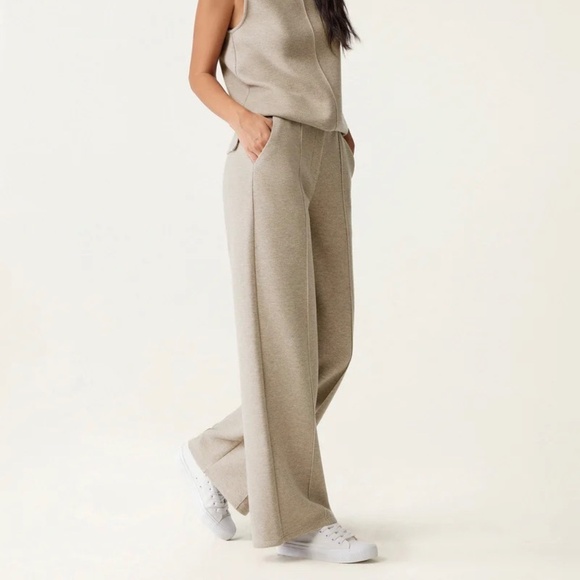 OGL High Waisted Straight Leg Pull On Pant - Black XS - Picture 5 of 13